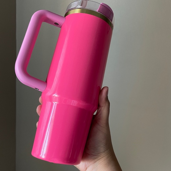 Stanley Pink Parade 30oz - Picture 4 of 6